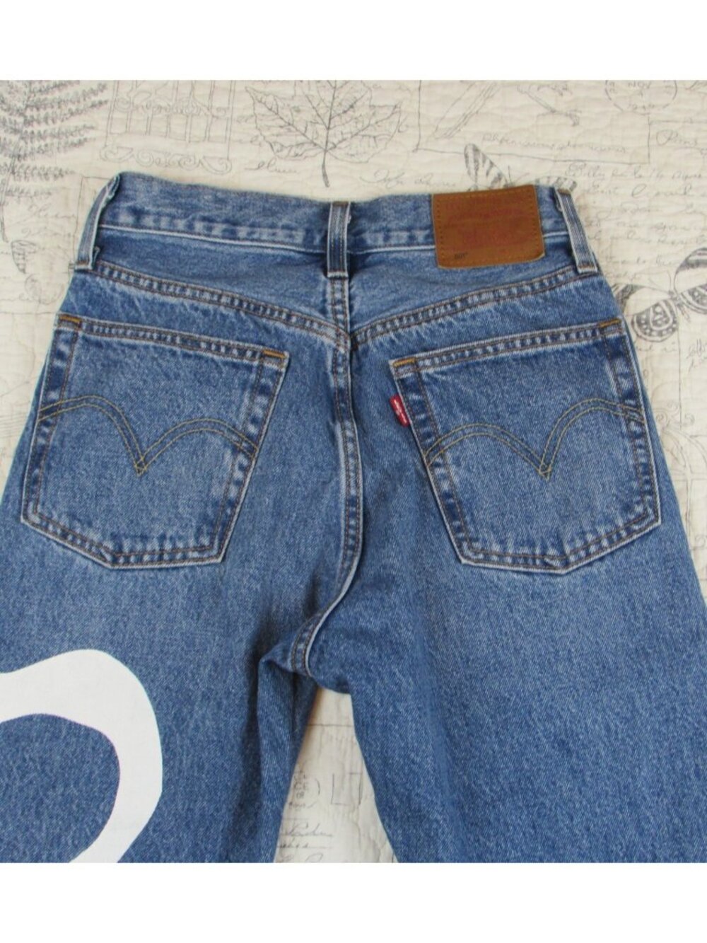 NEW Levi’s 501 Paint by Numbers Premium Jeans Crop Button Fly Womens 24 x 26 - Picture 10 of 10